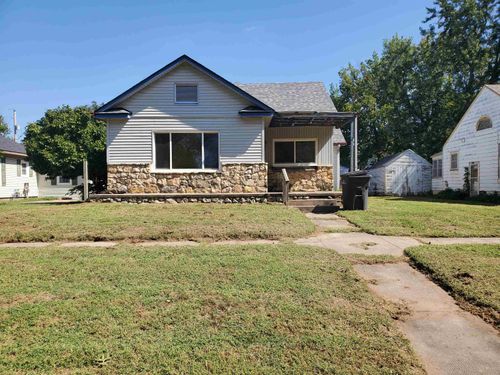 1112 N 4th St, Arkansas City, KS, 67005-1628 | Card Image