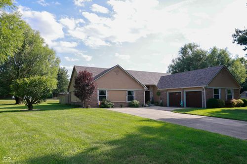 4157 Songbird Ct, Greenwood, IN, 46142-7210 | Card Image