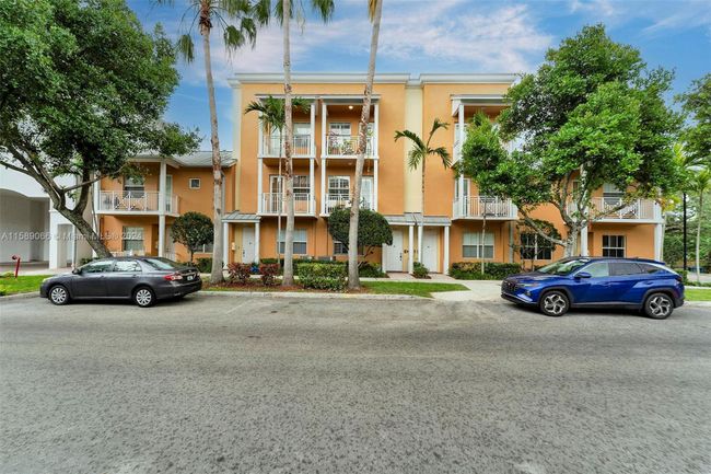 424 - 424 Sw 13th Ter, Condo with 4 bedrooms, 3 bathrooms and null parking in Fort Lauderdale FL | Image 30