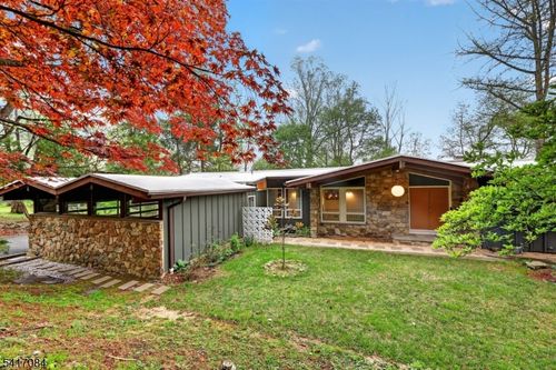 39 Skyline Dr, Morristown, NJ, 07960-5146 | Card Image