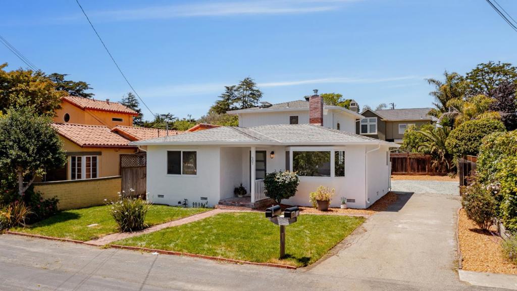 Residential in Aptos 5