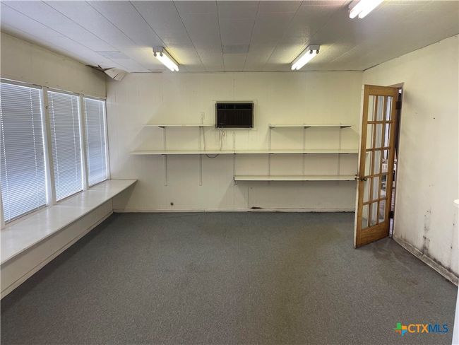 Business Frontroom | Image 15