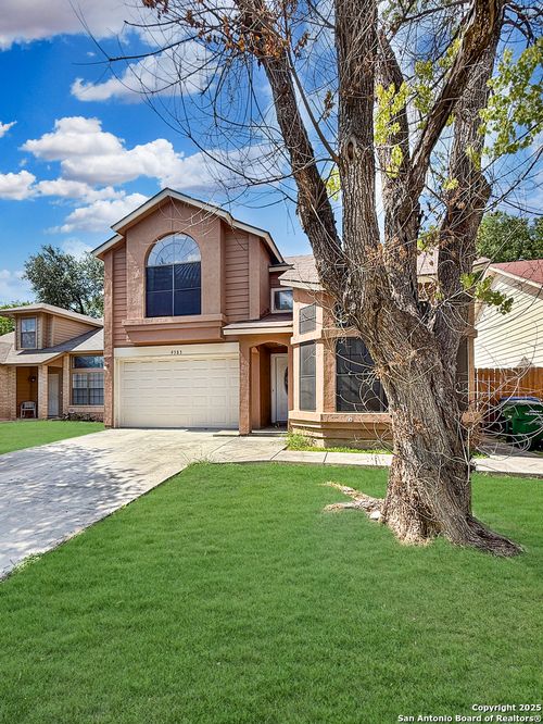 9383 Village Lance, San Antonio, TX, 78250-5791 | Card Image