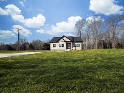 1424 E Piney Rd, Dickson, TN, 37055-3807 | Card Image