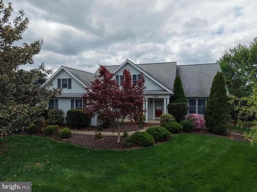 7142 Fairway Dr S, FAYETTEVILLE, PA, 17222-9426 | Card Image