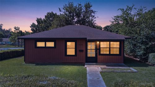 7220 E Newton Pl, Tulsa, OK, 74115-5638 | Card Image