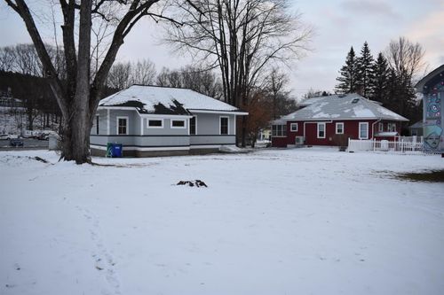 169 N Main St, West Lebanon, NH, 03784-1143 | Card Image