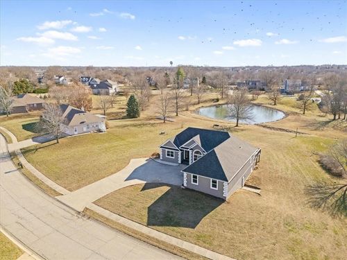 604 Canyon Dr, Pleasant Hill, MO, 64080-1961 | Card Image