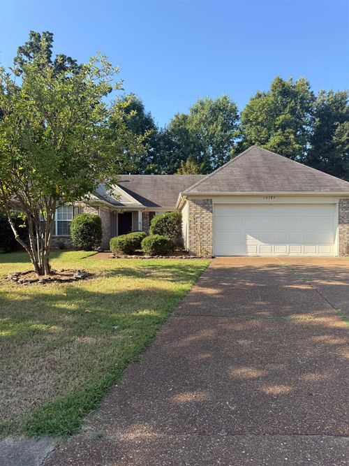 10389 Redmond Dr, Cordova, TN, 38016-5443 | Card Image