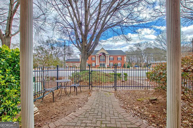 498 N Jeff Davis Dr, Condo with 2 bedrooms, 3 bathrooms and 2 parking in Fayetteville GA | Image 5