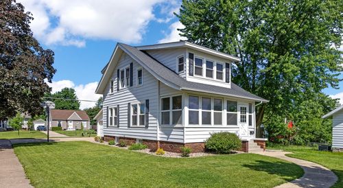 1100 English Blvd, Marion, IA, 52302-2320 | Card Image