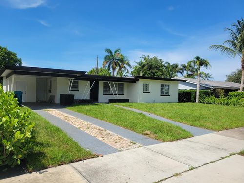 621 Ne 9th Ave, Boynton Beach, FL, 33435-3209 | Card Image