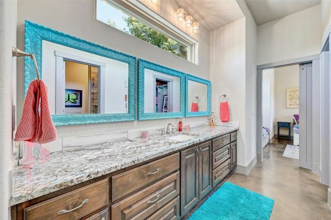 So much space to SHARE! Siblings or guests will not run out of room in this California-style bathroom. | Image 22