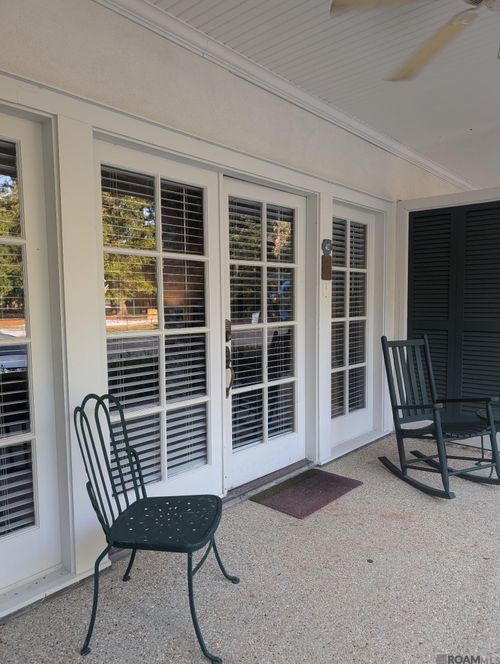 42-5903 Magnolia Ln, Saint Francisville, LA, 70775-7346 | Card Image