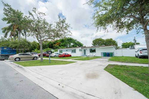 9441 Caribbean Blvd, Cutler Bay, FL, 33189-1513 | Card Image