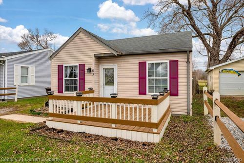 63 Kessler St, Monroe, MI, 48162-4151 | Card Image