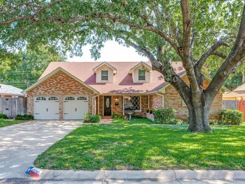 4220 Selkirk Dr W, Fort Worth, TX, 76109-5328 | Card Image