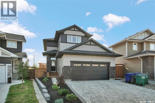 667 Kolynchuk Crt, Saskatoon, SK, S7T0W2 | Card Image