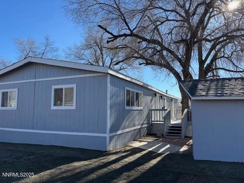 5595 Yukon Dr, Sun Valley, NV, 89433-7527 | Card Image