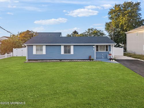 1228 Pacific Ave, Beachwood, NJ, 08722-4418 | Card Image