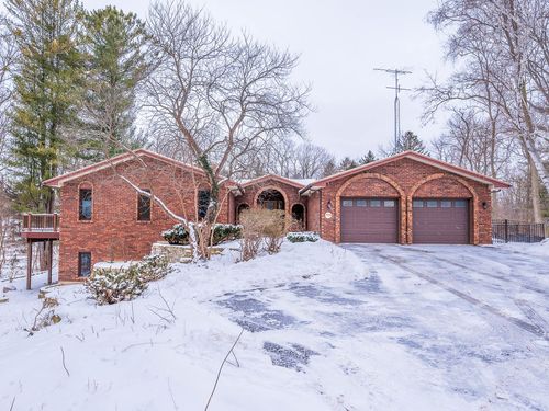 1636 Deerpath Cir, Winthrop Harbor, IL, 60096-1323 | Card Image