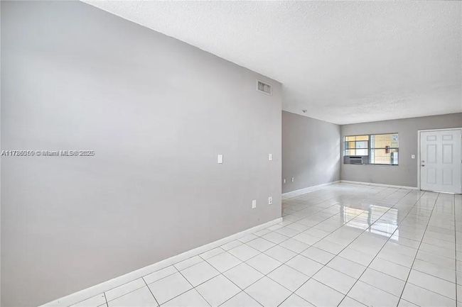 4 - 7271 Gary Ave, Home with 2 bedrooms, 2 bathrooms and null parking in Miami Beach FL | Image 6