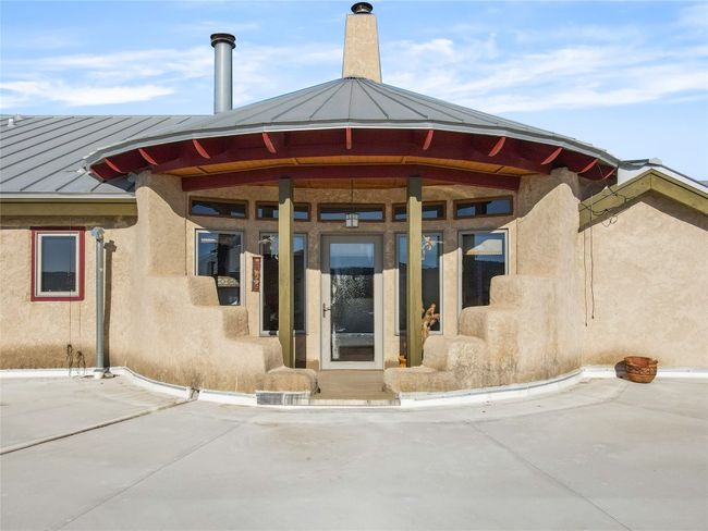 Priamry Bedroom Patio | Image 9