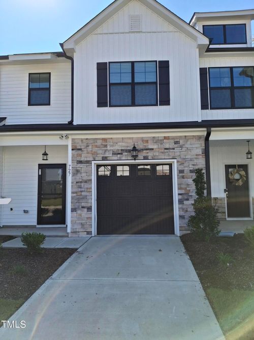 727 Putney Hill Rd, Zebulon, NC, 27597-5543 | Card Image