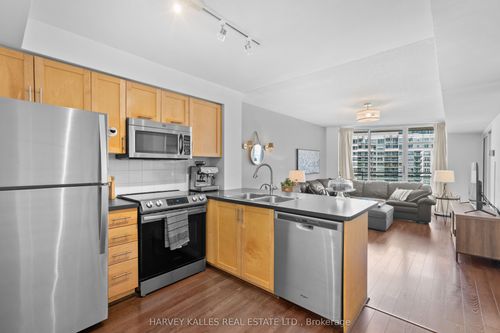 803-650 Queens Quay W, Toronto, ON, M5V3N2 | Card Image