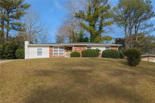70 Ruzelle Drive Sw, Atlanta, GA, 30354 | Card Image