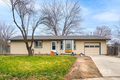 8617 W De Witt Ct, Boise, ID, 83704-5687 | Card Image