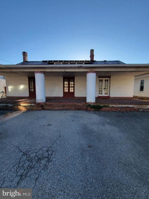 317 Brower Ave, PHOENIXVILLE, PA, 19460-1195 | Card Image