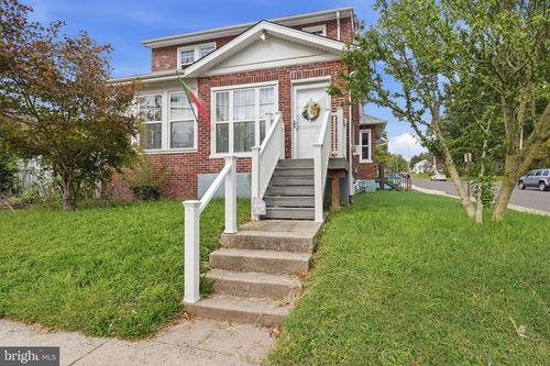 411 E Walnut St, Perkasie, PA, 18944-1688 | Card Image