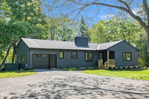 17 Lockview Rd, Manotick, ON, K4M0T4 | Card Image