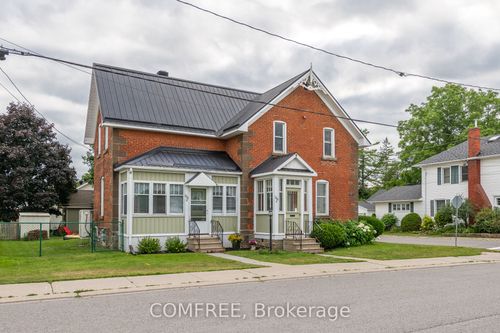 256A and 256B Flora St, Carleton Place, ON, K7C3M4 | Card Image