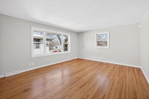 2-5844 Washburn Ave S, Minneapolis, MN, 55410-2856 | Card Image