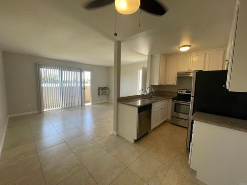 apt-18-3431 Capalina Rd, San Marcos, CA, 92069-1242 | Card Image