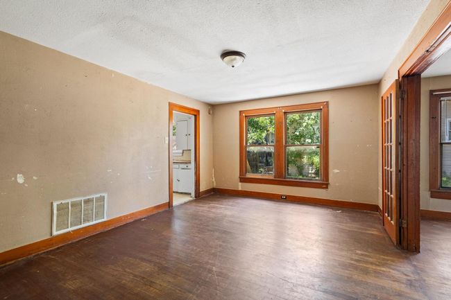 800 N Woods St, House other with 2 bedrooms, 1 bathrooms and null parking in Sherman TX | Image 14