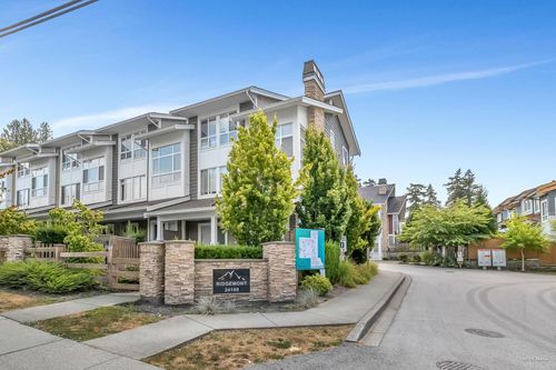 2-24108 104 Ave, Maple Ridge, BC, V2W0J5 | Card Image