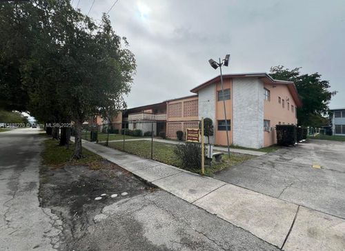312-19080 Ne 3rd Ct, Miami, FL, 33179-3874 | Card Image
