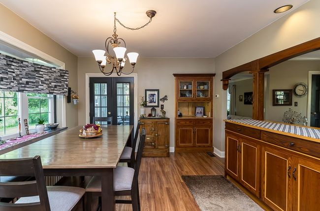 dining room w/huge bay window for a beautiful view | Image 33