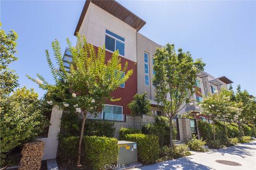 5786 Acacia Ln, Lakewood, CA, 90712-1284 | Card Image