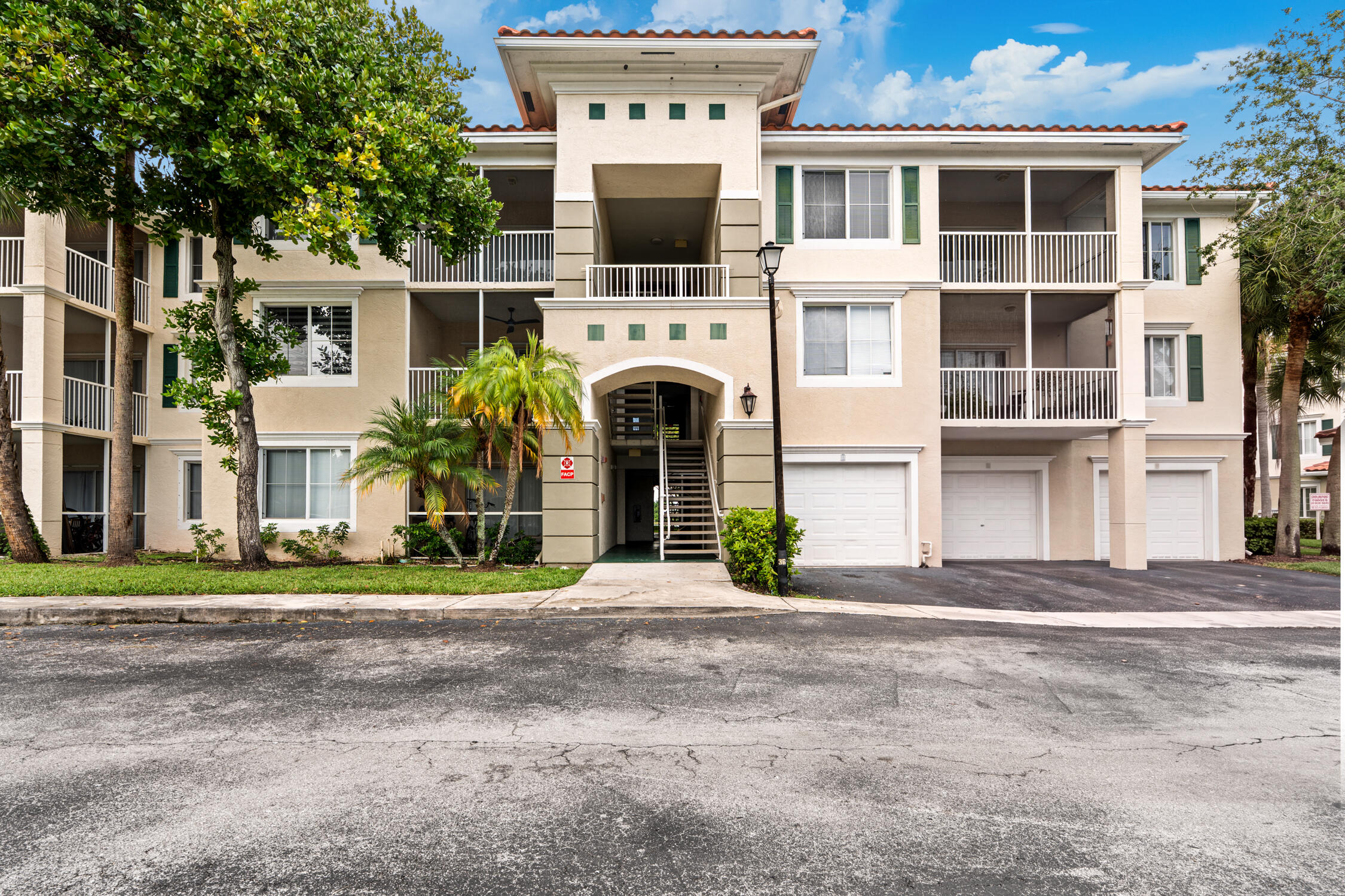Residential Lease in Coral Springs 5