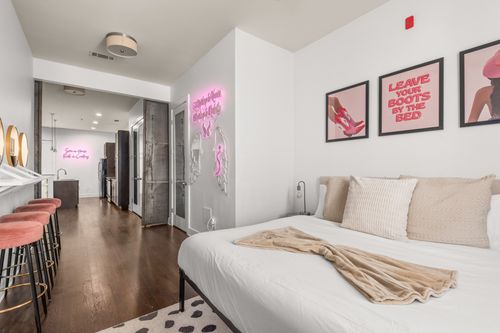 apt-409-210 30th Ave N, Nashville, TN, 37203-1564 | Card Image