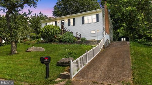 505 Miller Ave, MECHANICSBURG, PA, 17055-4043 | Card Image