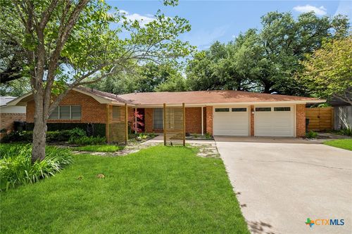 2302 Mockingbird Ln, Temple, TX, 76502-1225 | Card Image