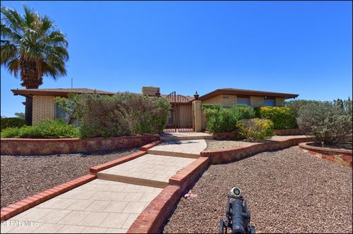 6840 Granero Dr, El Paso, TX, 79912-2806 | Card Image