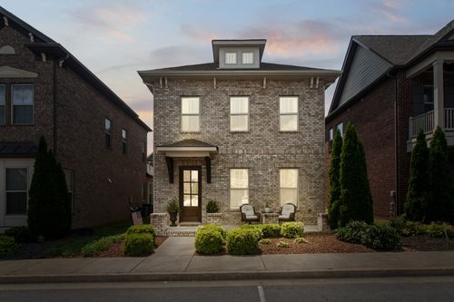 151 Benjamin Ln, Hendersonville, TN, 37075-2984 | Card Image