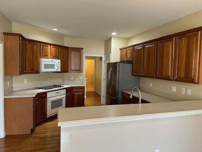 Kitchen | Image 5