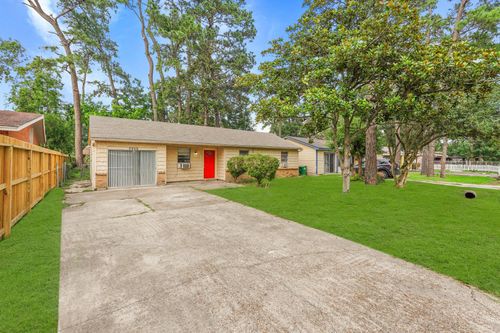 6511 Mohawk St, Houston, TX, 77016-2211 | Card Image